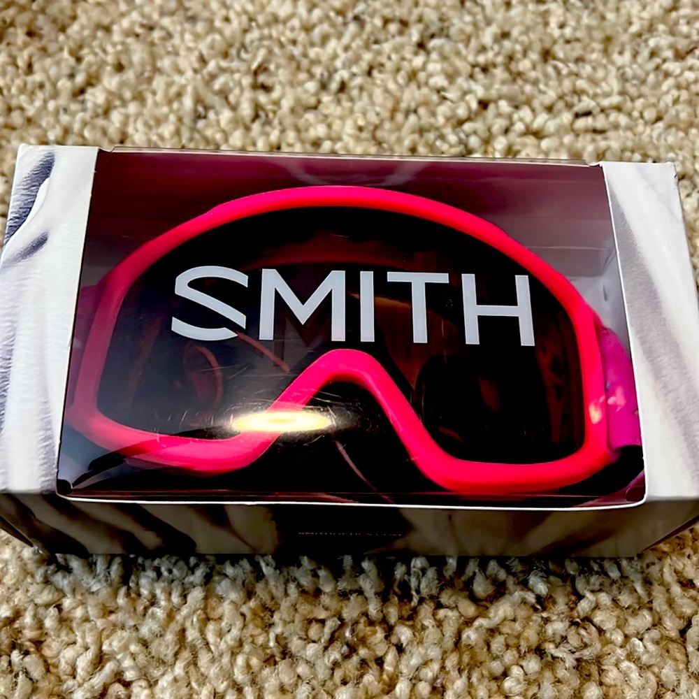 Youth fit Smith Snow Goggles